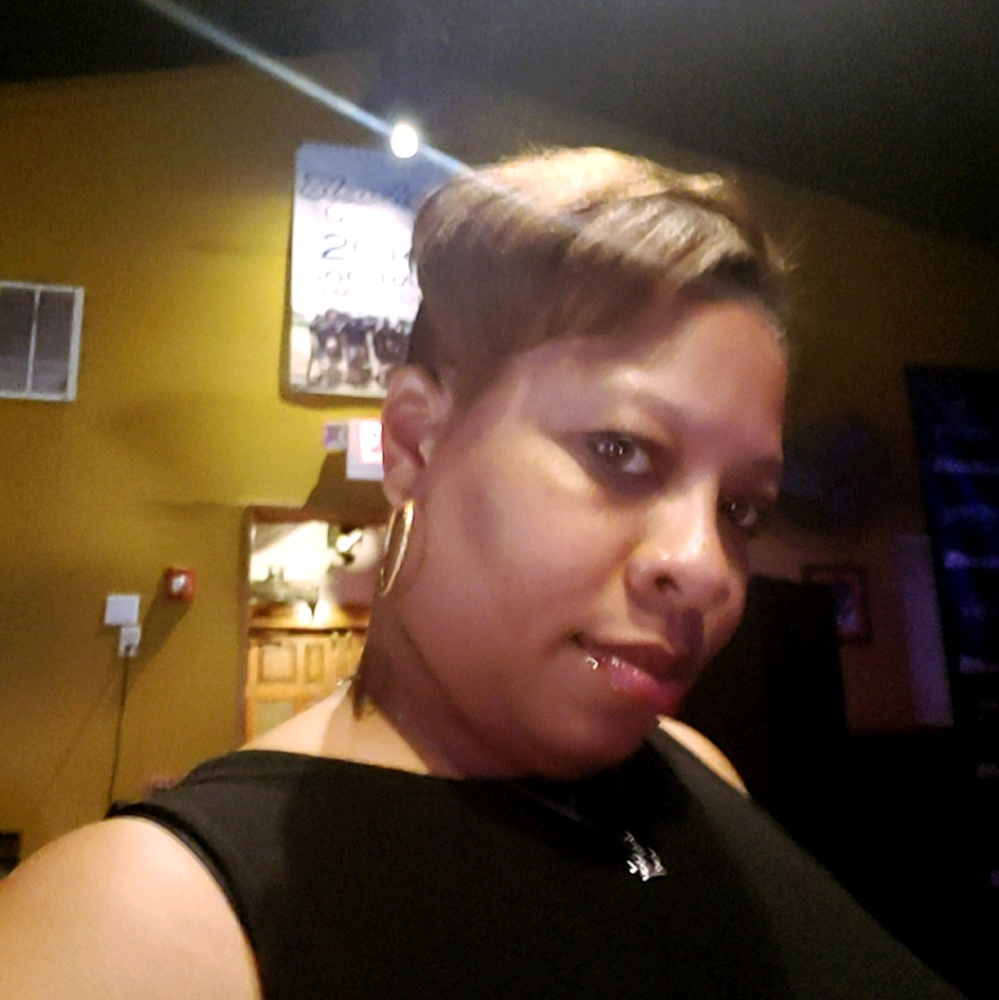 Meet your Posher, Deonna